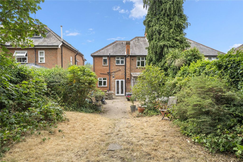 Property photo 1 of 16 Picture No. 09