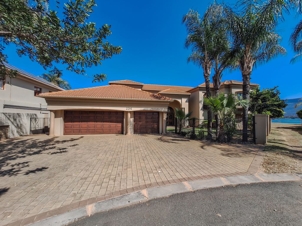 Property photo 2 of 46
