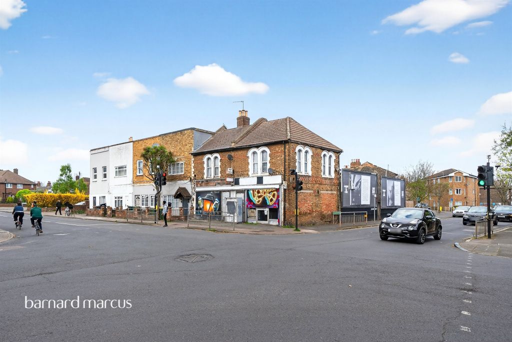 Property photo 1 of 27