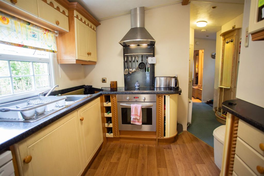 Property photo 3 of 13 Derb8856.Jpg
