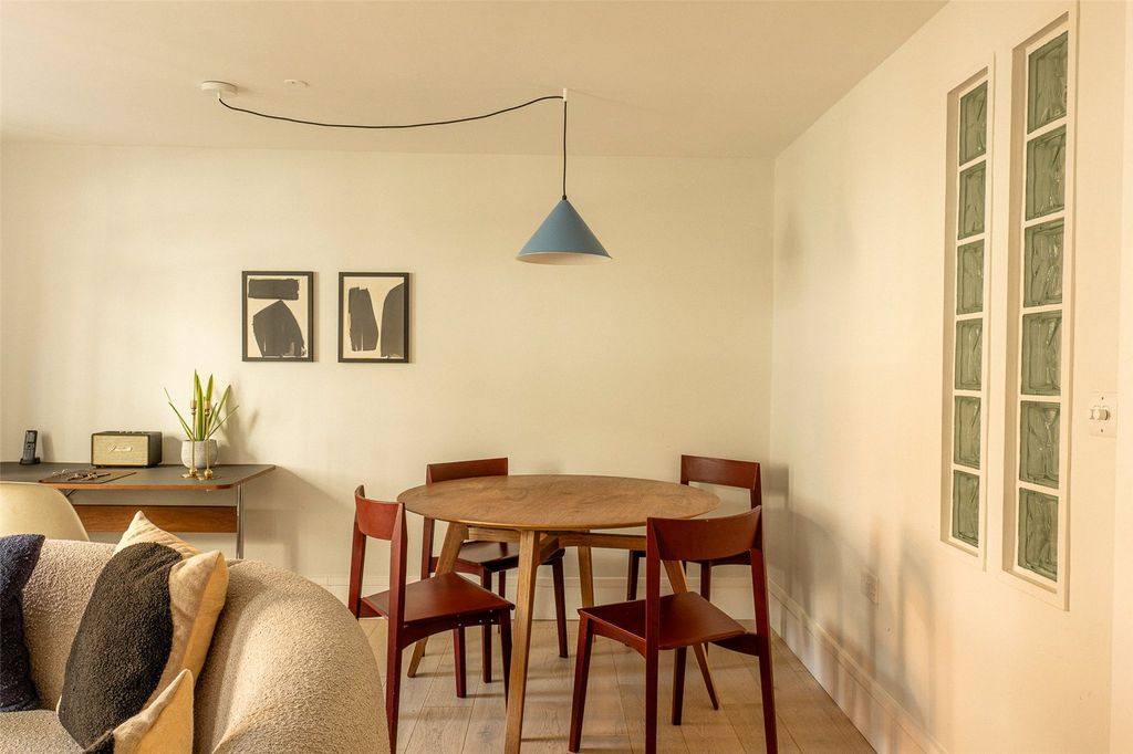 Property photo 2 of 14 Dining Space