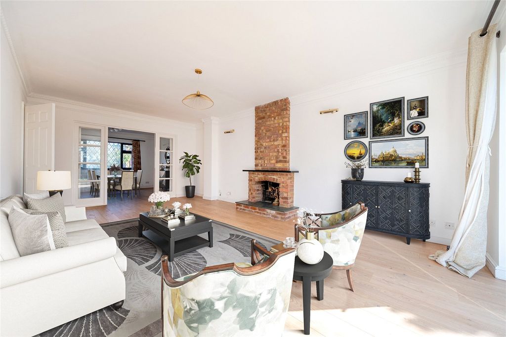 Property photo 2 of 23 Picture No. 33