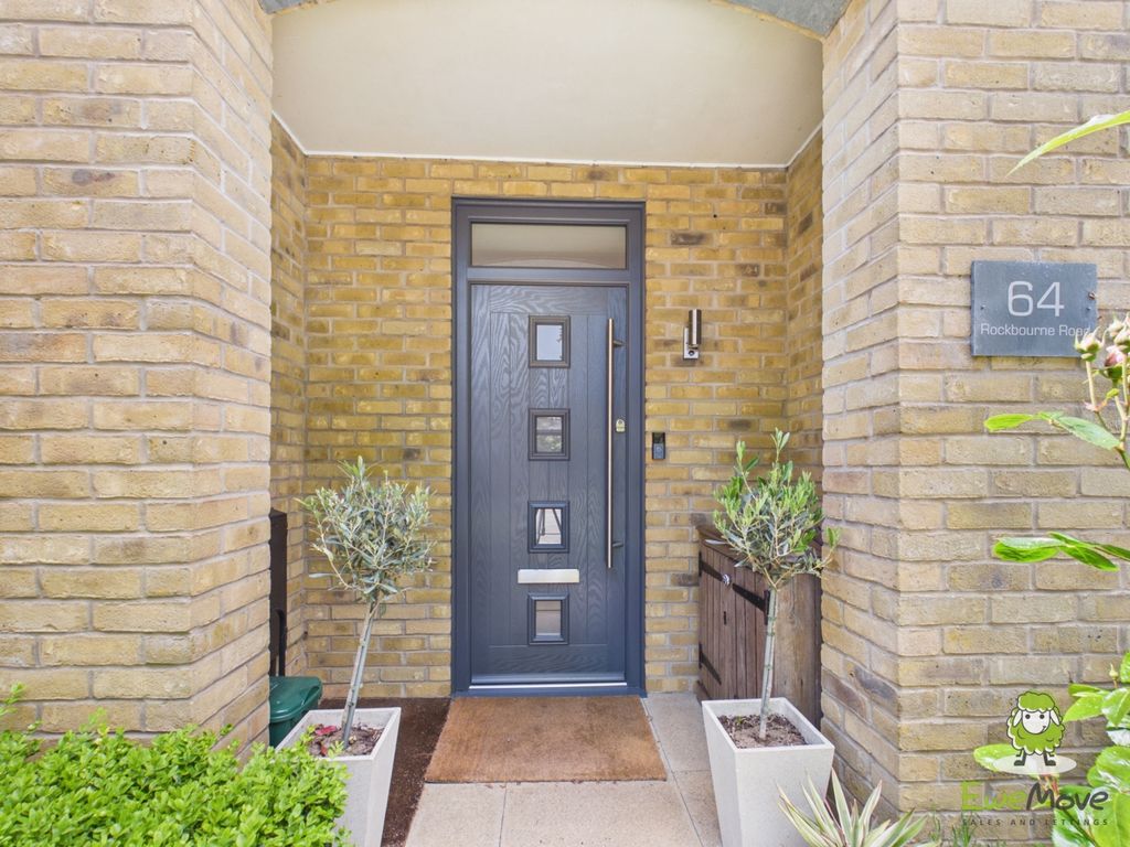 Property photo 2 of 31 Ewemove Estate Agents Basingstoke
