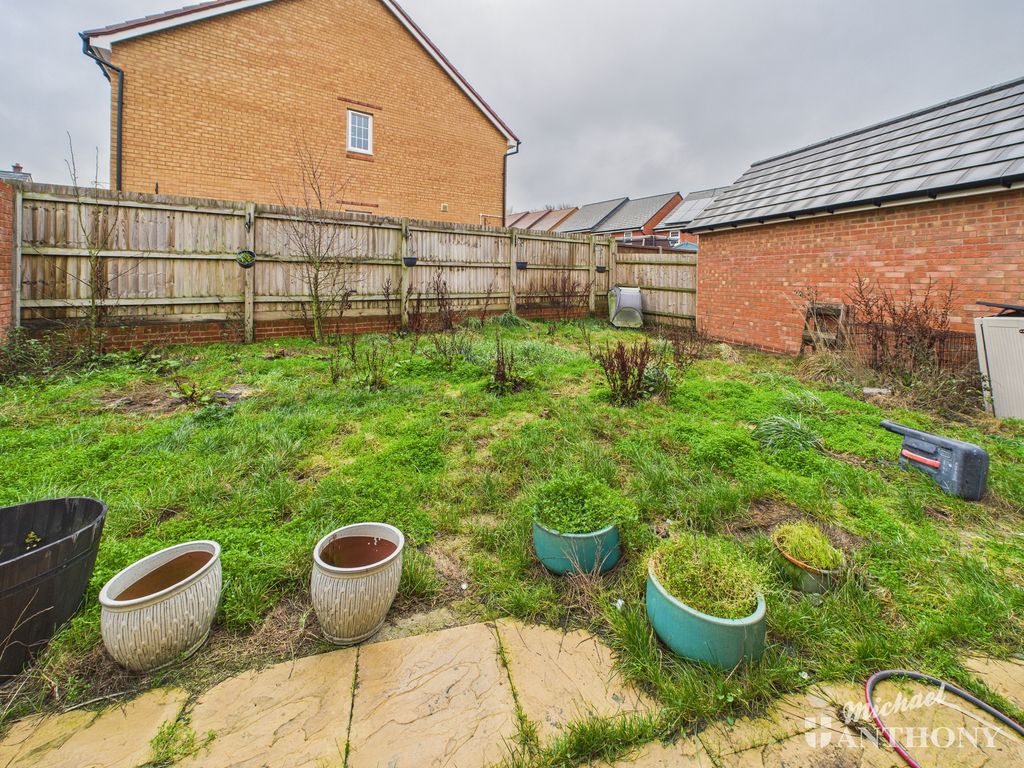 Property photo 3 of 9 Cam02773G0-Pr0396-Still012