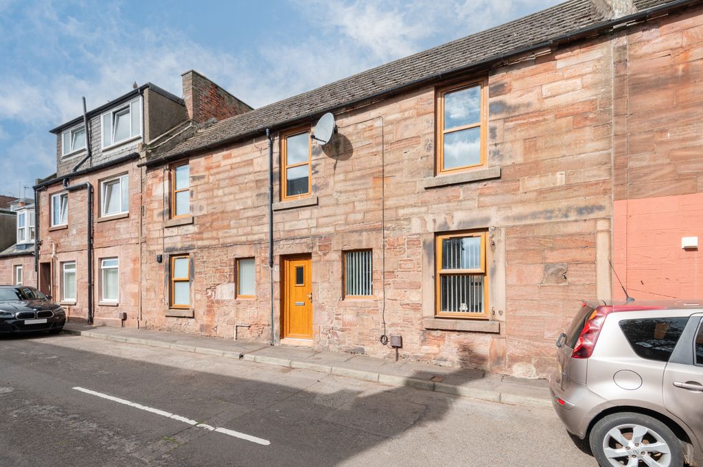Property photo 1 of 35