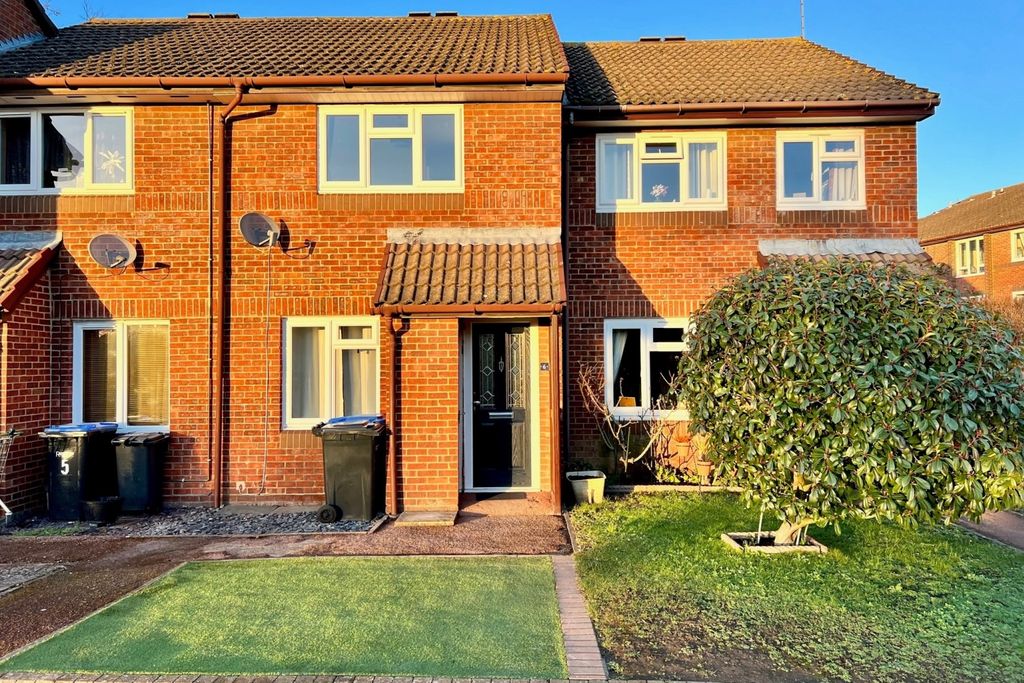 Property photo 1 of 7 Front