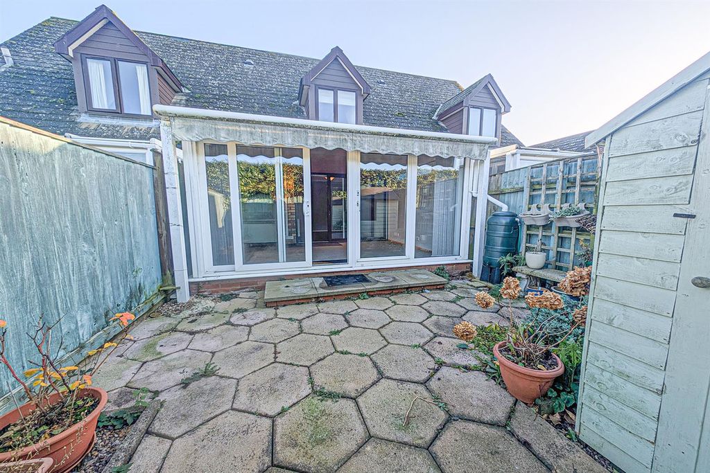 Property photo 2 of 14 Pxl_20251219_103923071.Raw-01 Rear.Jpg