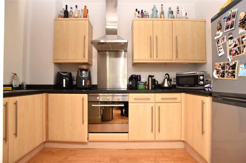 Property photo 3 of 14 Picture No. 10
