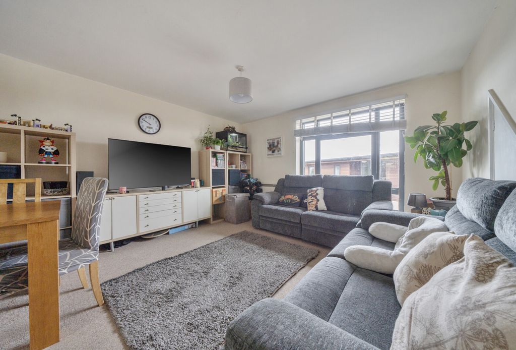 Property photo 2 of 10 1435377-6-69d8B56...