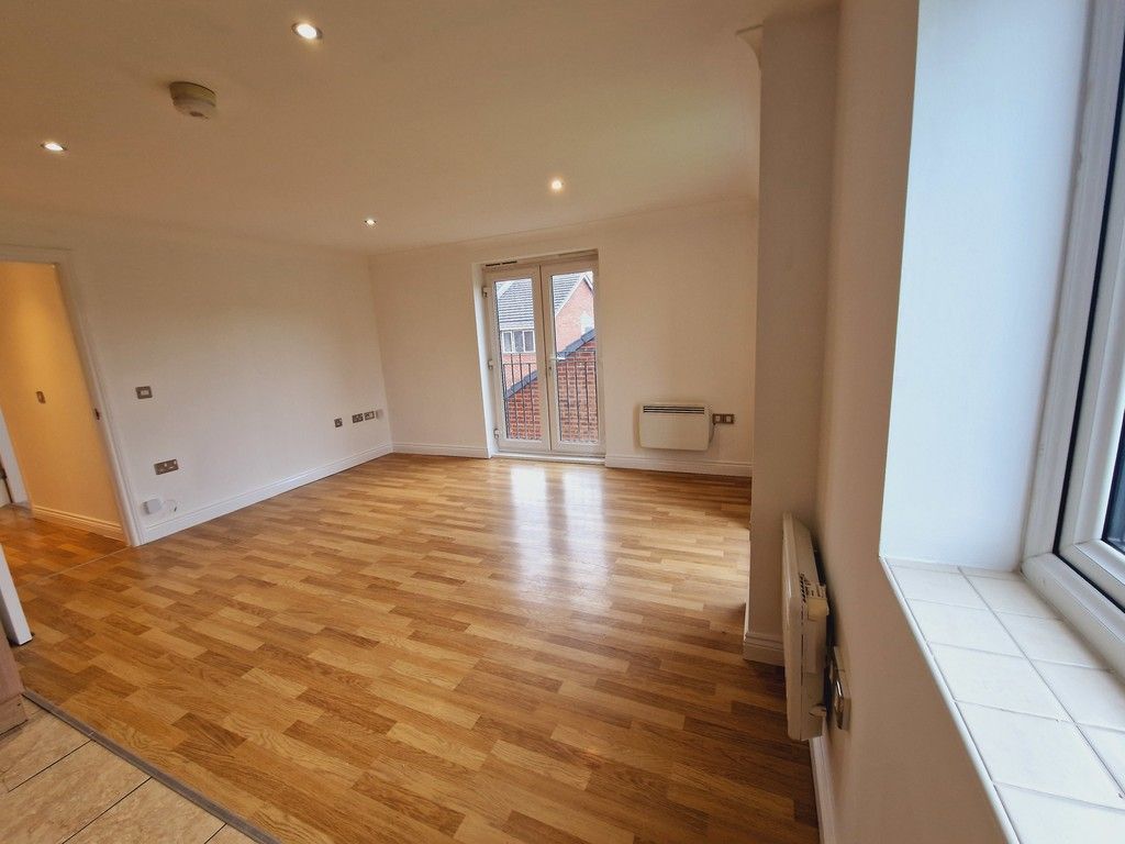 Property photo 3 of 8