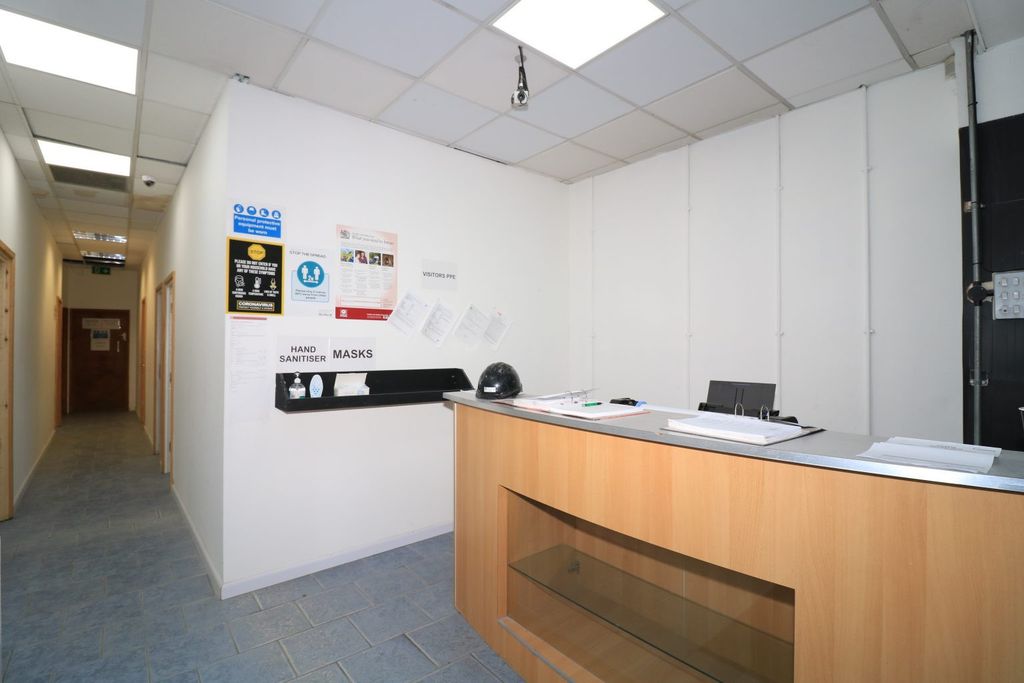 Property photo 2 of 3