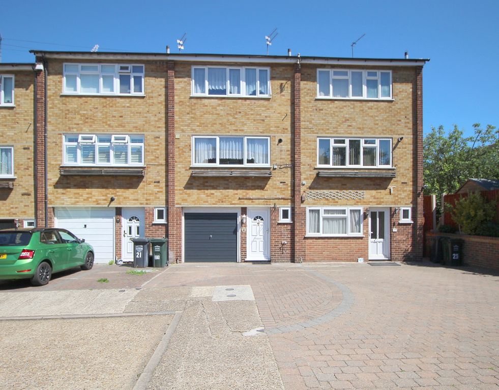 Property photo 1 of 11 External