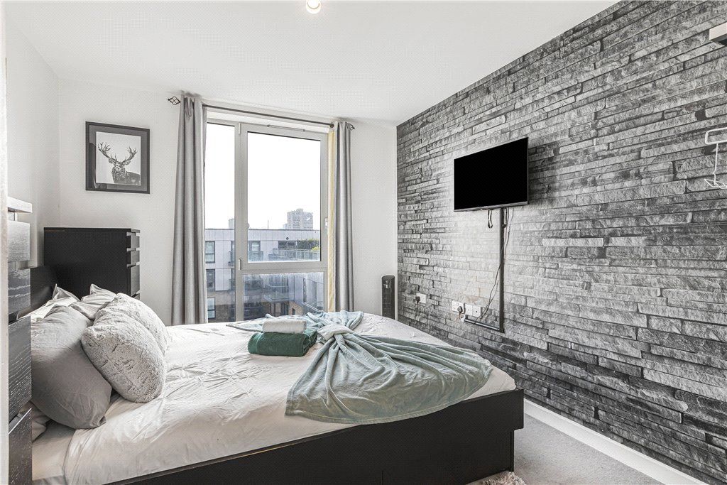 Property photo 3 of 22 Bedroom