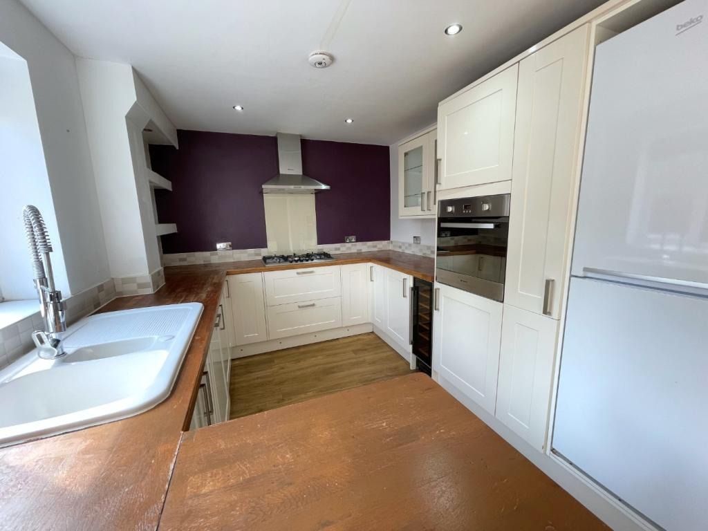 Property photo 2 of 13 Exterior