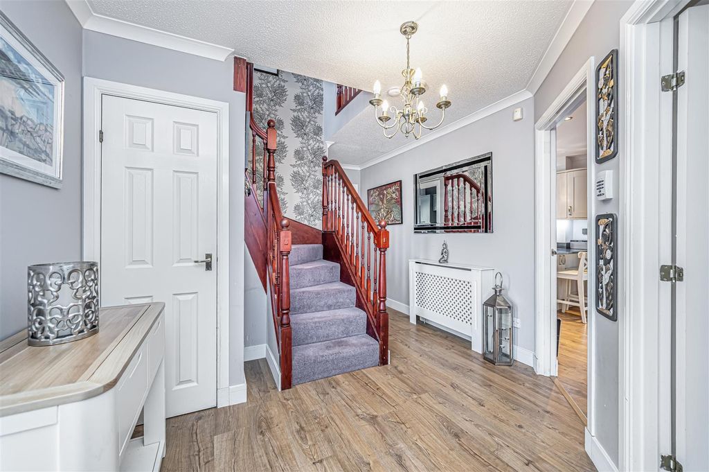 Property photo 2 of 25 Untitled (2 Of 1).Jpg