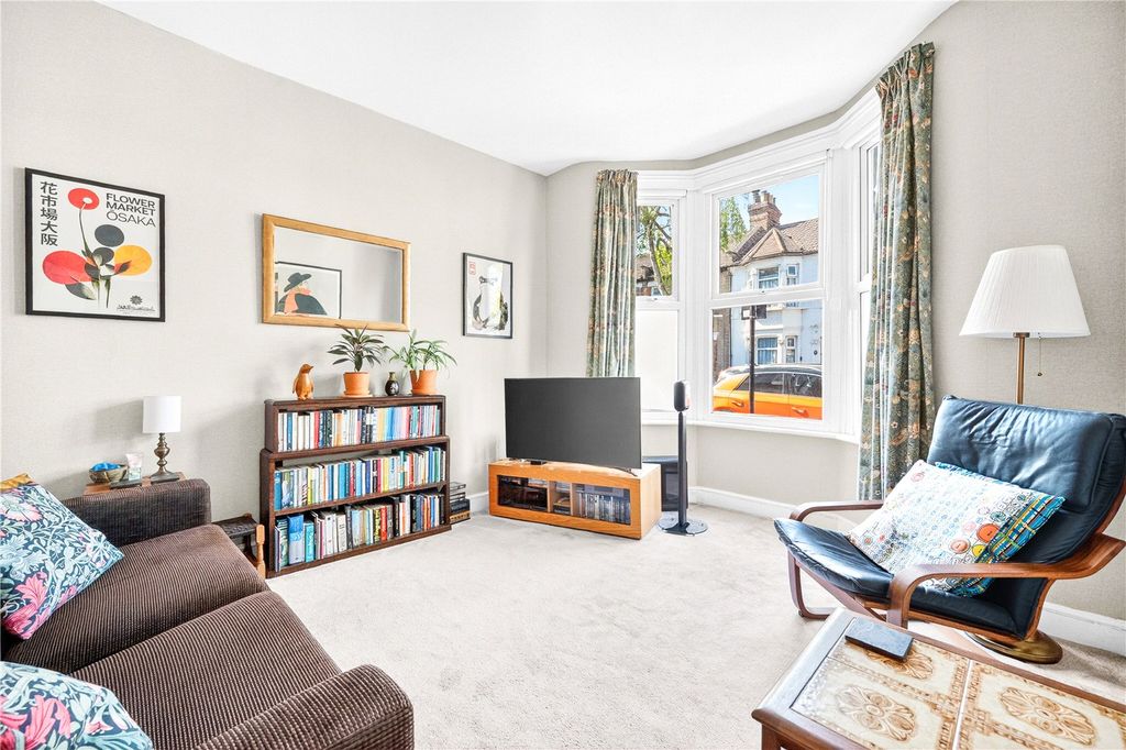 Property photo 2 of 13 Picture No. 05