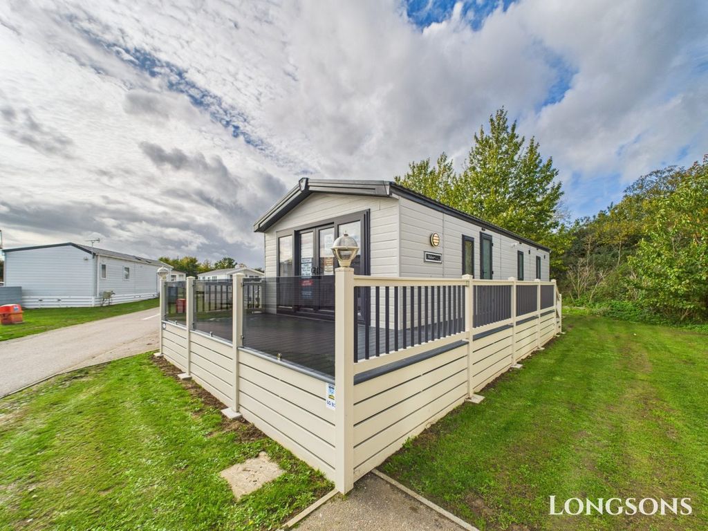 Property photo 1 of 22 Cam02173G0 Pr0276 Still071