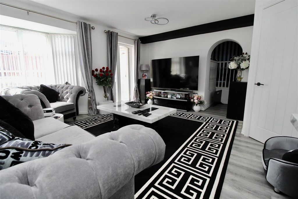 Property photo 3 of 32 Reception Room