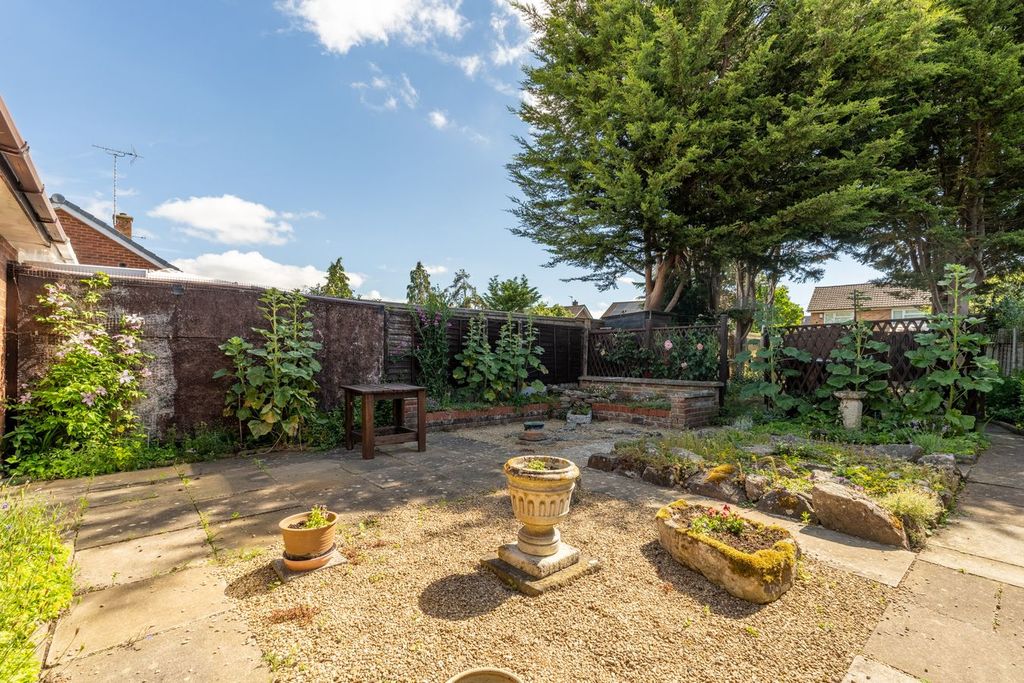 Property photo 2 of 11