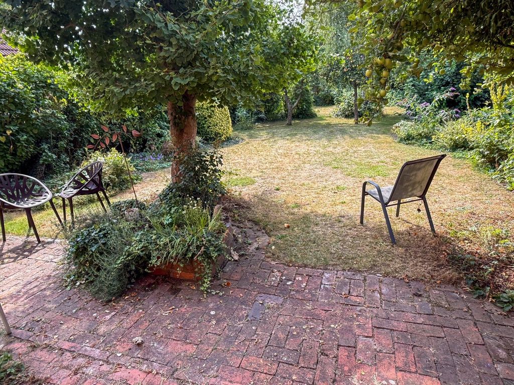 Property photo 2 of 19
