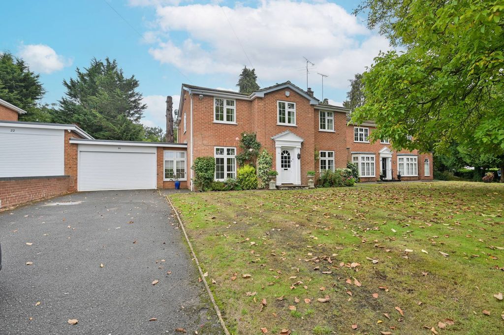 Property photo 1 of 33