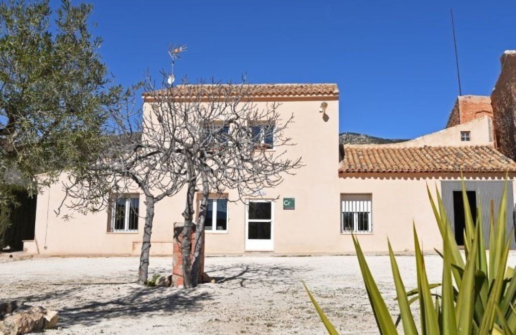 Property photo 1 of 23