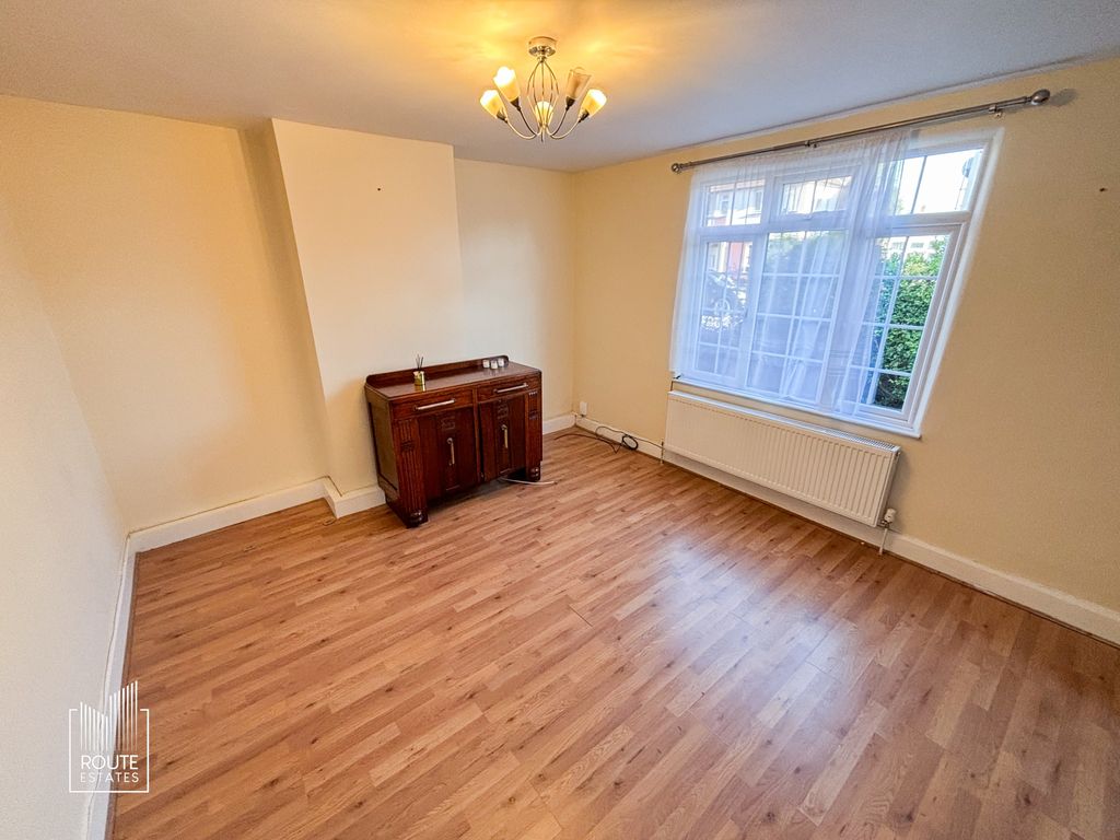 Property photo 2 of 14 Photo 9