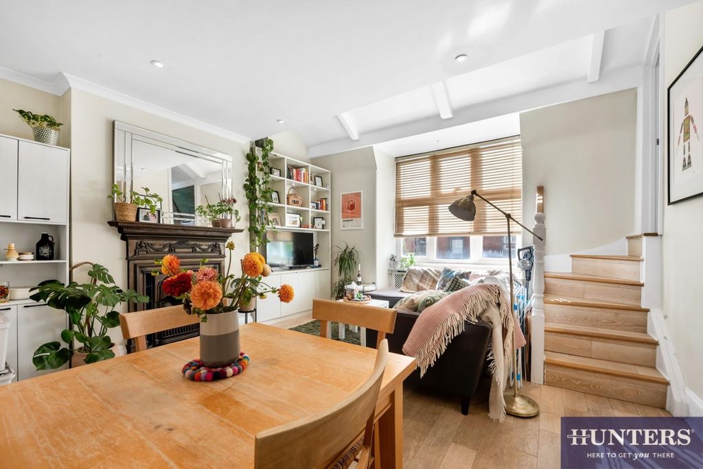 Property photo 2 of 9 Reception