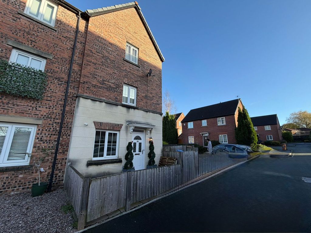 Property photo 2 of 37