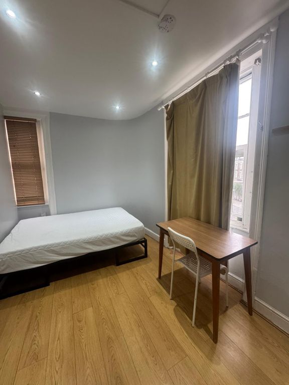 Property photo 2 of 4