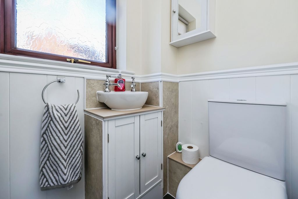 Additional image 8 of 3 bed detached house for saleLawn Close, Heanor DE75