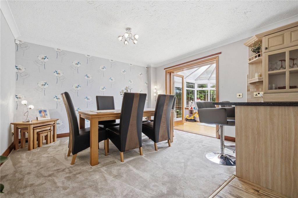 Additional image 8 of 5 bed detached house for saleBatterflatts Gardens, Stirling, Stirlingshire FK7