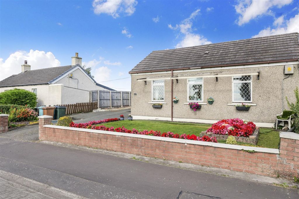 Property photo 2 of 27