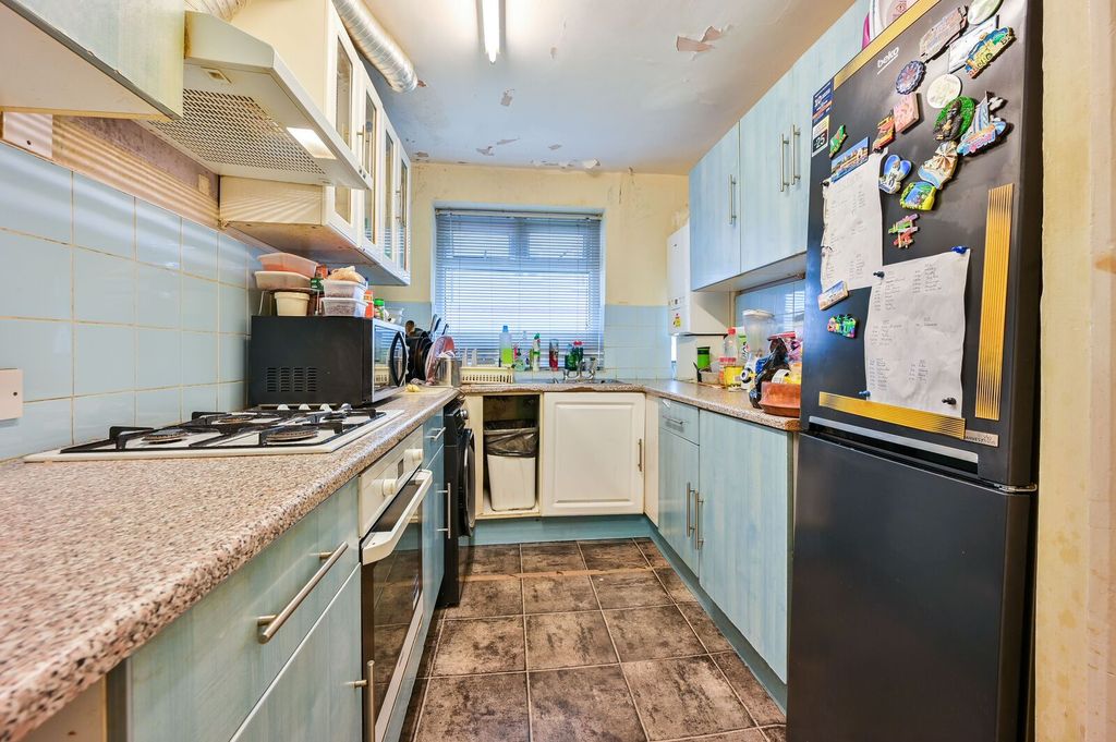 Property photo 3 of 5