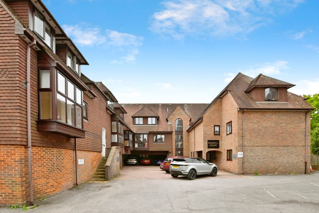 Property photo 1 of 9