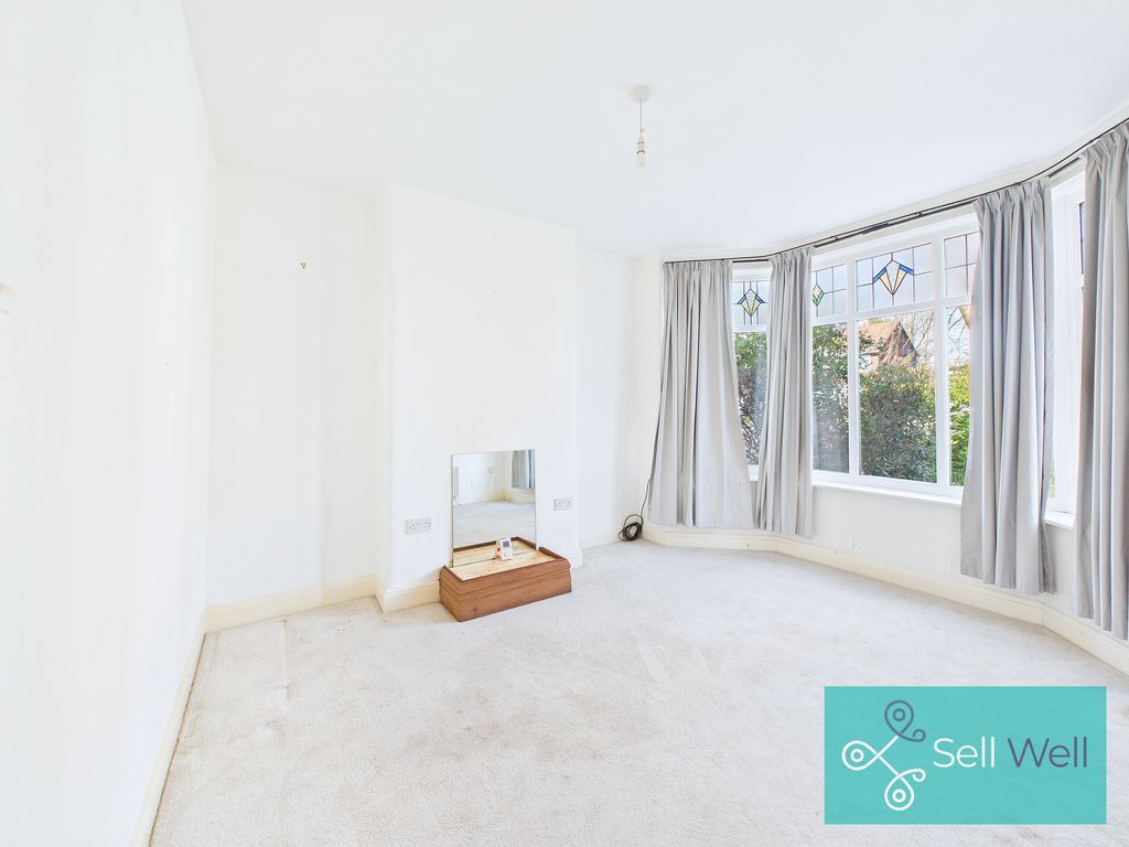 Property photo 2 of 24 Lounge