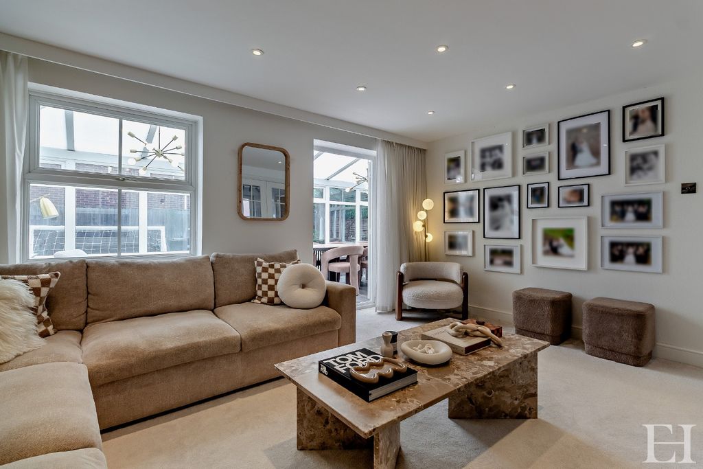 Property photo 3 of 28 4725002