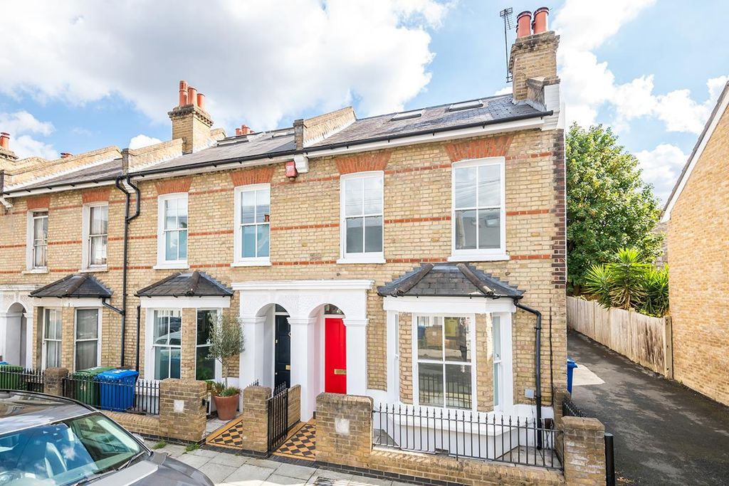 Property photo 1 of 19 Wingfield Street-1.Jpg