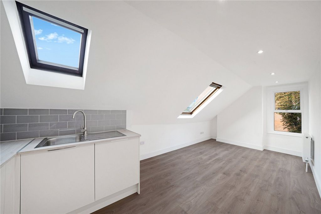 Property photo 3 of 15 Picture No. 09
