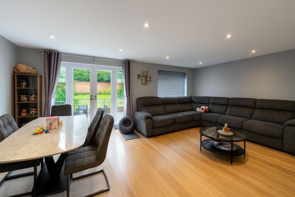 Property photo 3 of 15 Living Room