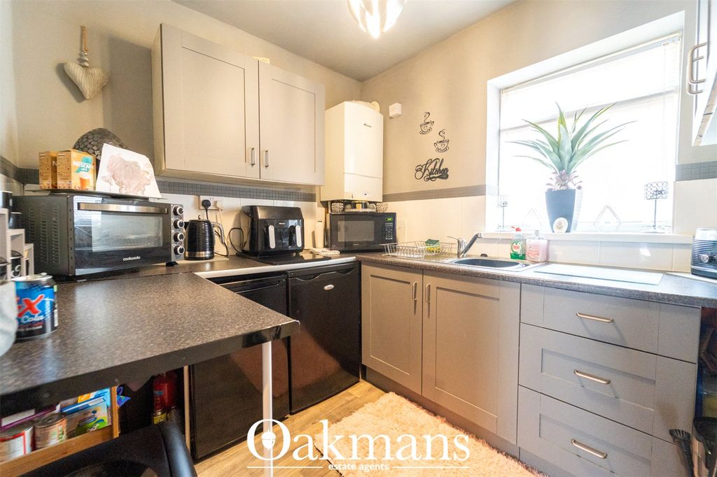 Property photo 3 of 28 Picture No. 13