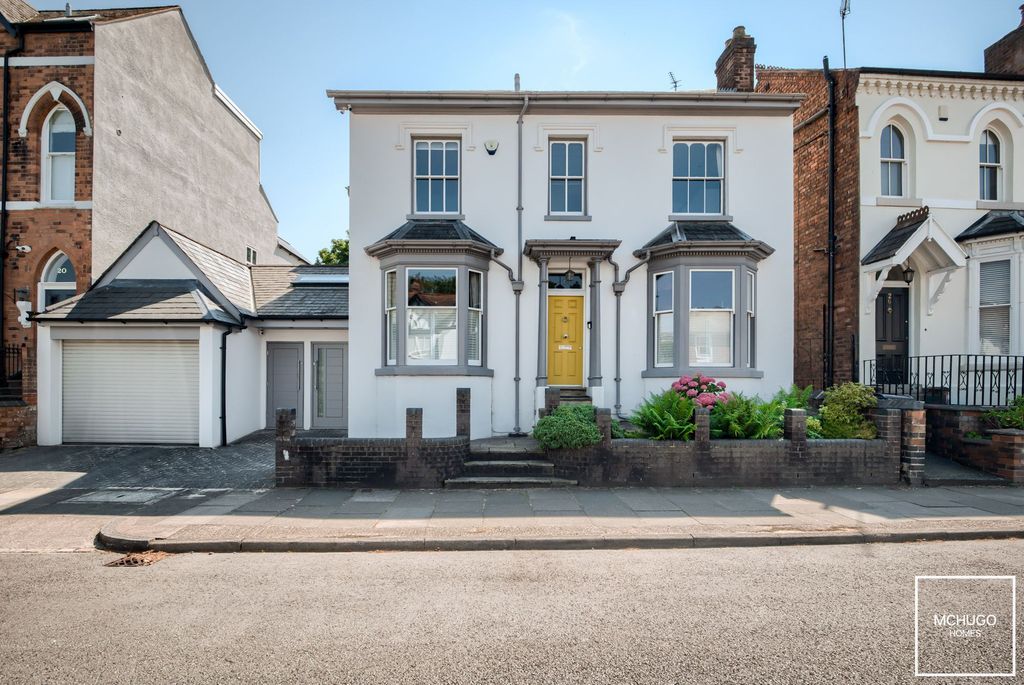Property photo 1 of 34