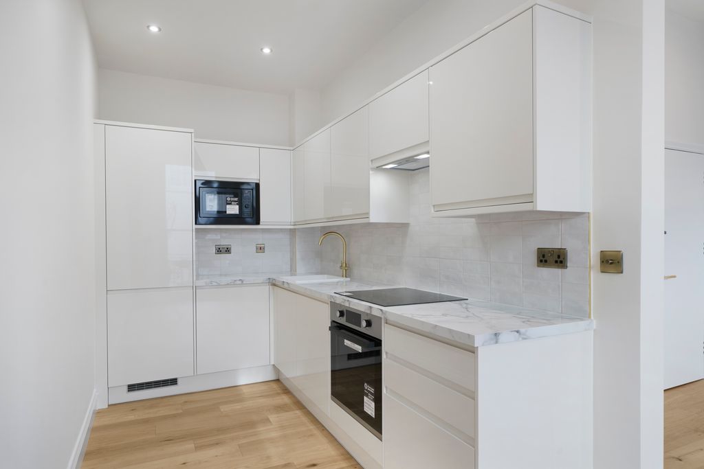 Property photo 3 of 7 Flat 3, 16 Monmouth Road - 5Gxtellfaec7Npwqh6Fk.Jpg