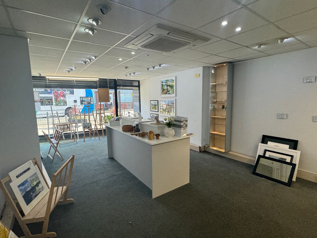 Property photo 3 of 17