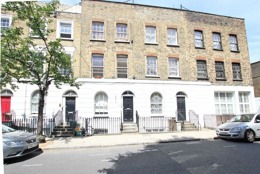 Property photo 1 of 3