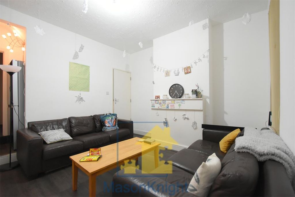 Property photo 2 of 20 Lead Photo Lounge.Jpg