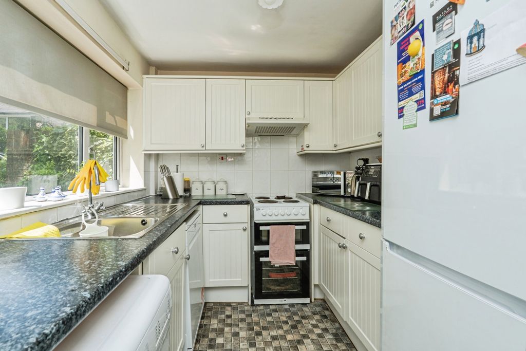 Property photo 2 of 12 Pbox-Img.Jpg