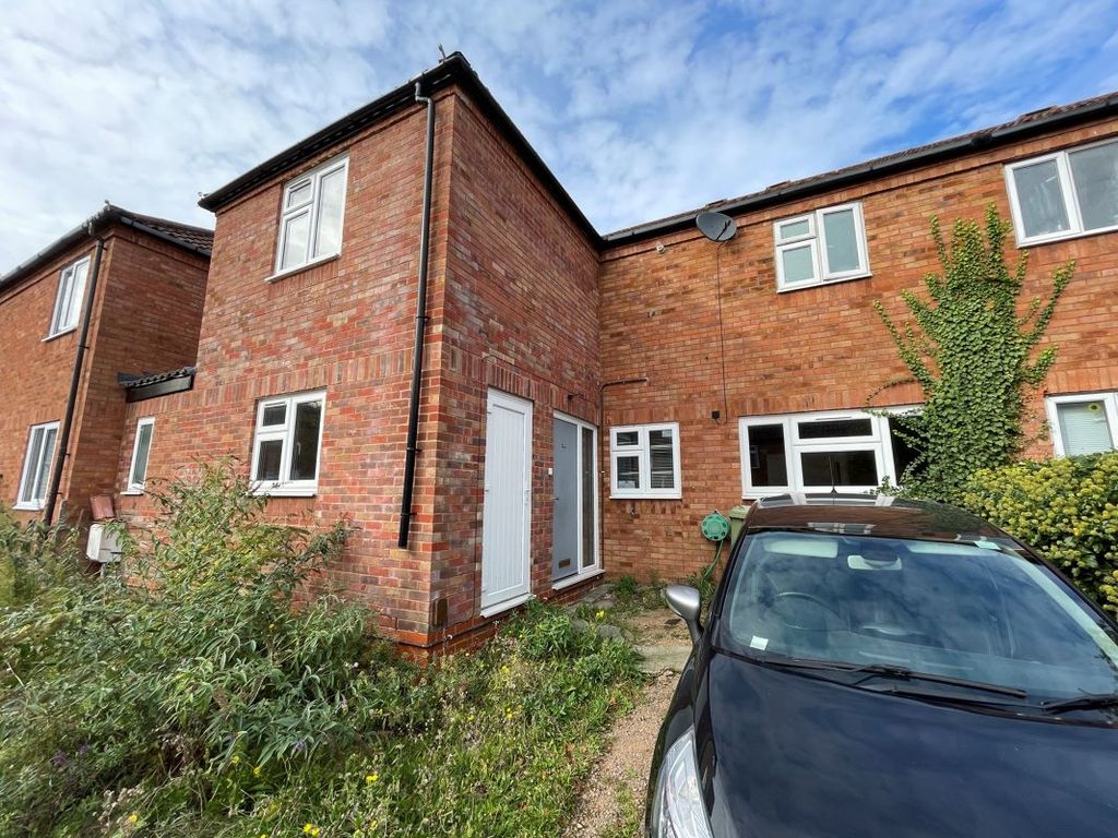 Property photo 2 of 25