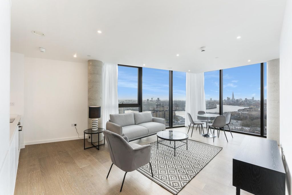 Property photo 3 of 25