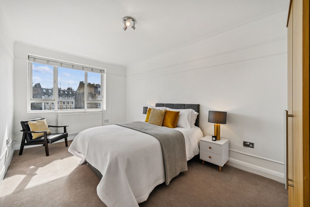 Property photo 2 of 12 Picture 3